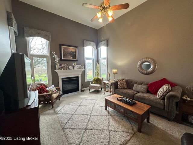 526 Michigan Ave, Elizabethtown, KY 42701