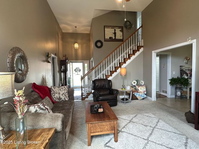 526 Michigan Ave, Elizabethtown, KY 42701