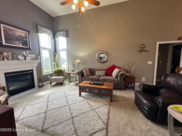 526 Michigan Ave, Elizabethtown, KY 42701