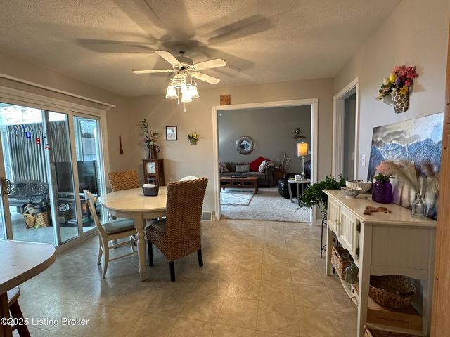 526 Michigan Ave, Elizabethtown, KY 42701