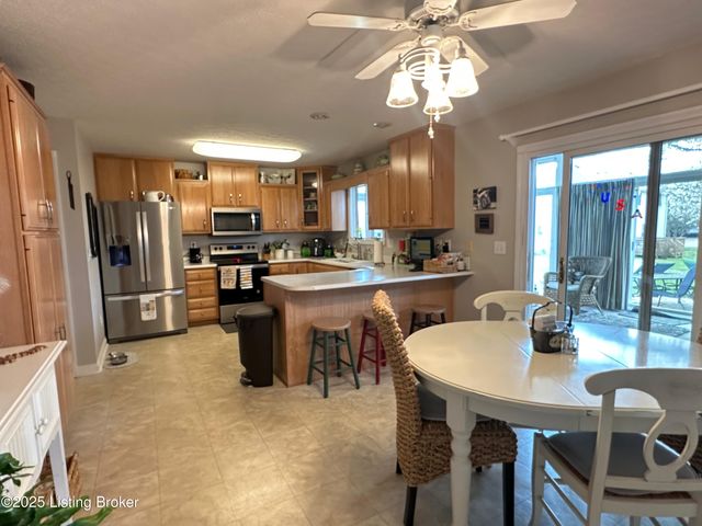 526 Michigan Ave, Elizabethtown, KY 42701