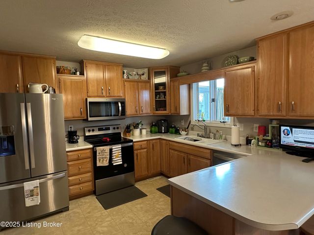 526 Michigan Ave, Elizabethtown, KY 42701