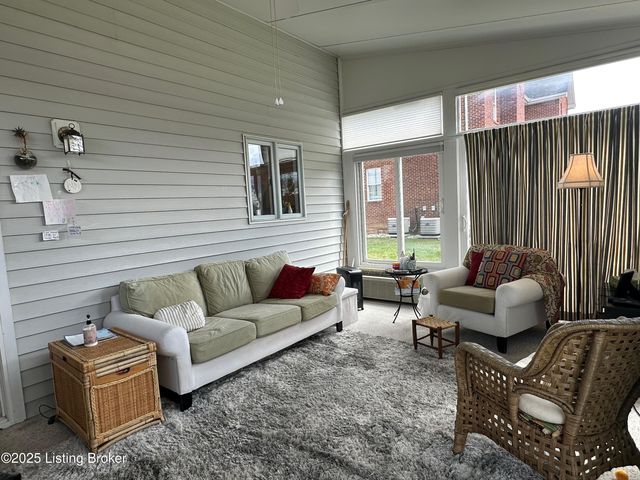 526 Michigan Ave, Elizabethtown, KY 42701