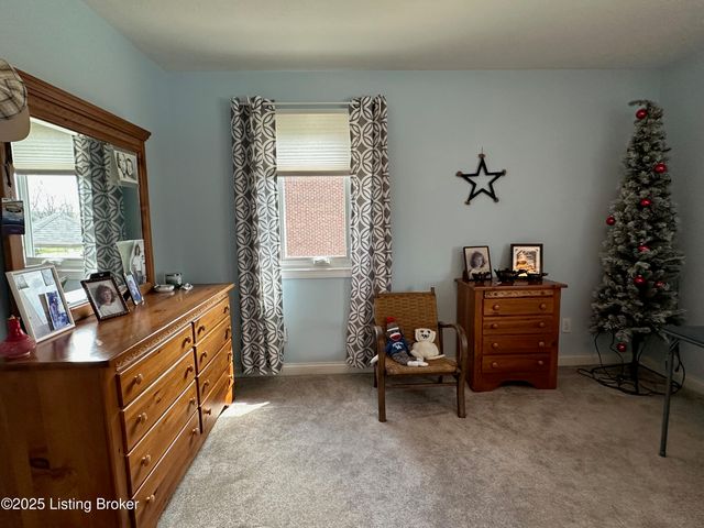526 Michigan Ave, Elizabethtown, KY 42701
