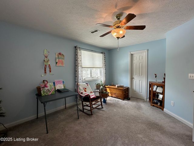 526 Michigan Ave, Elizabethtown, KY 42701
