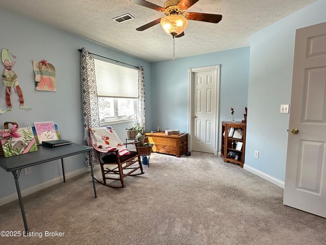 526 Michigan Ave, Elizabethtown, KY 42701