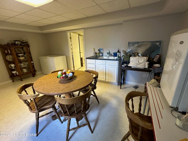 526 Michigan Ave, Elizabethtown, KY 42701
