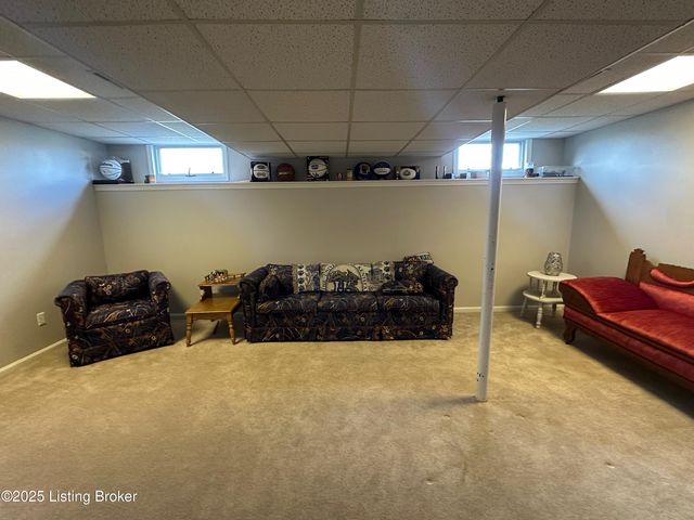 526 Michigan Ave, Elizabethtown, KY 42701
