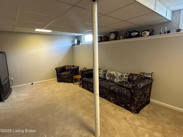 526 Michigan Ave, Elizabethtown, KY 42701