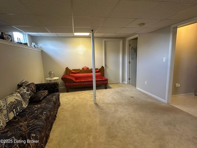 526 Michigan Ave, Elizabethtown, KY 42701