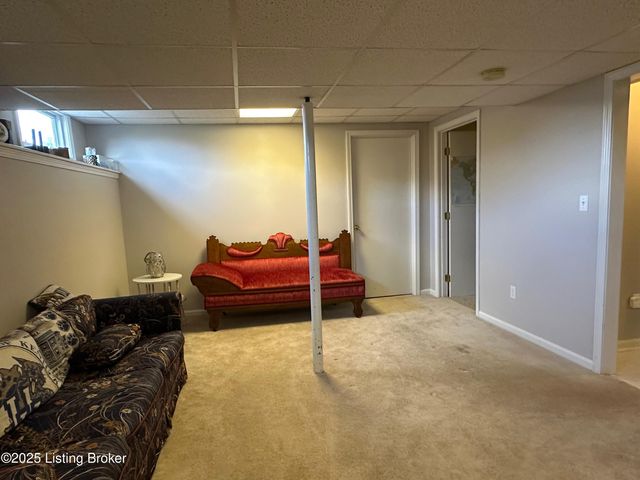 526 Michigan Ave, Elizabethtown, KY 42701