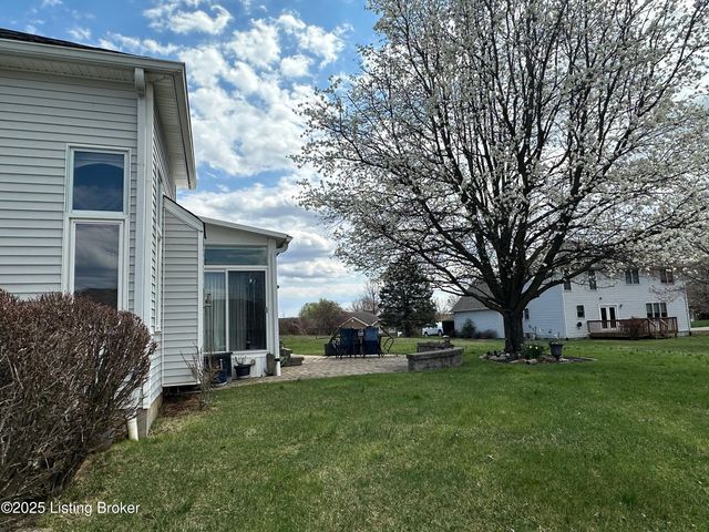 526 Michigan Ave, Elizabethtown, KY 42701