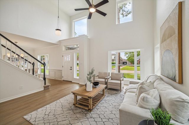 6806 Flowermound Drive, Sugar Land, TX 77479