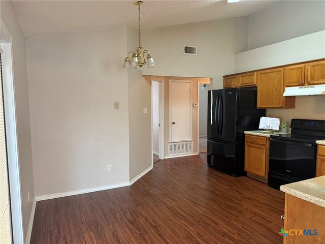 2301 Flintstone Circle, Killeen, TX 76543
