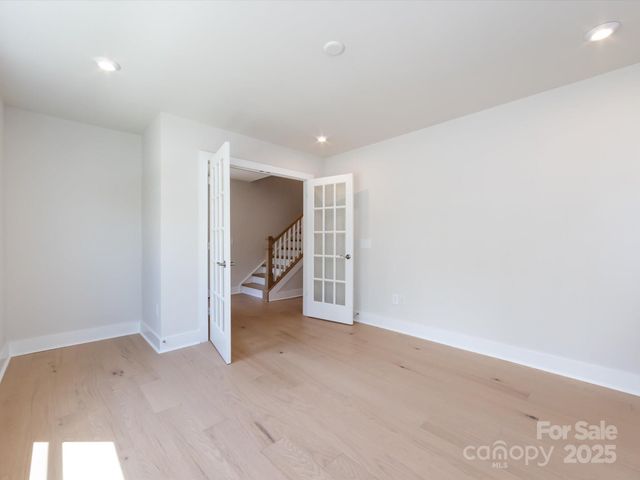 1518 Levy Way, Charlotte, NC 28205