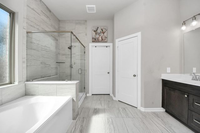 13021 Ocean Breeze Ln Lane, La Marque, TX 77568