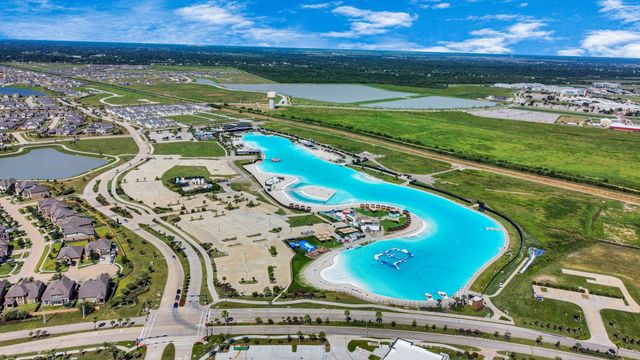 13021 Ocean Breeze Ln Lane, La Marque, TX 77568