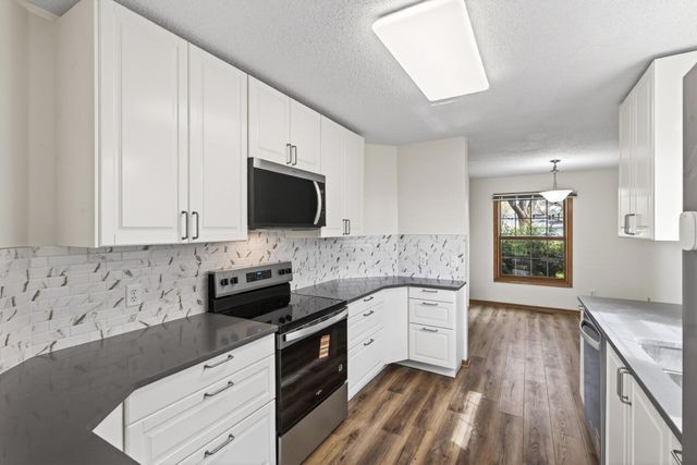 8143 Curtis Lane, Eden Prairie, MN 55347