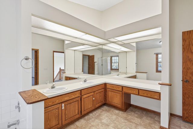 8143 Curtis Lane, Eden Prairie, MN 55347