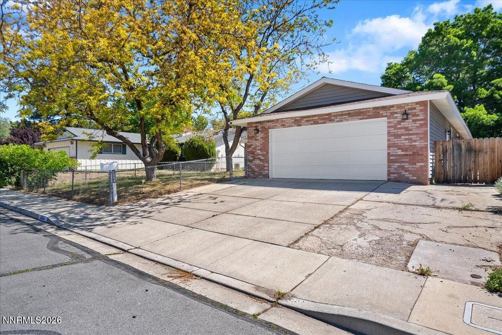 Image 2 of property listing at 3264 Sandy Street, Sparks, NV 89431