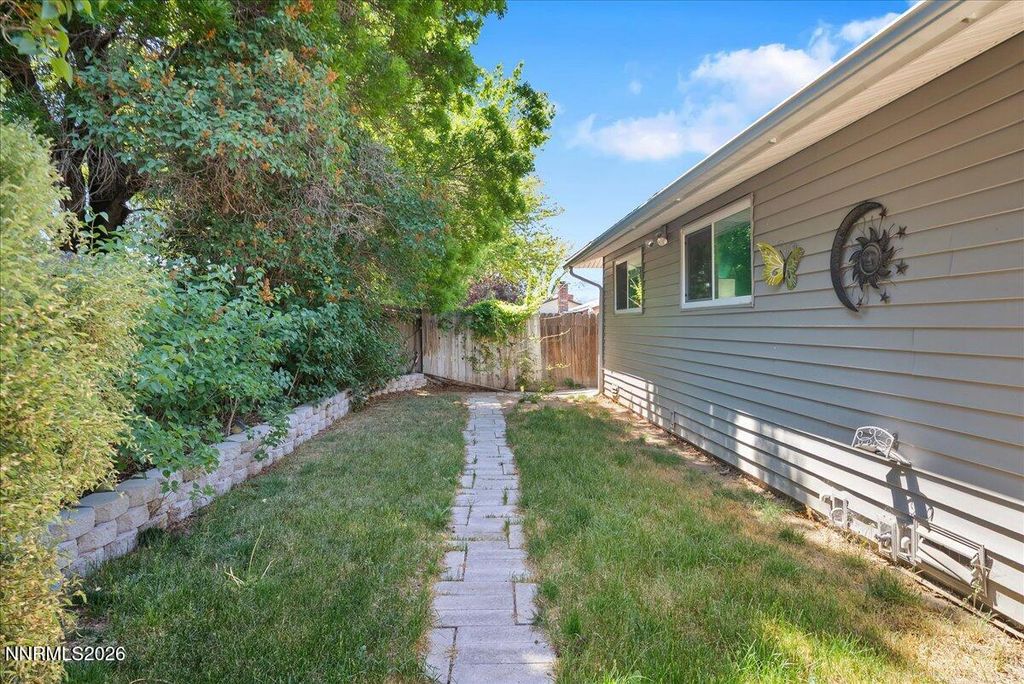 Image 31 of property listing at 3264 Sandy Street, Sparks, NV 89431