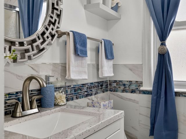 19 Melba Way, Boston, MA 02136