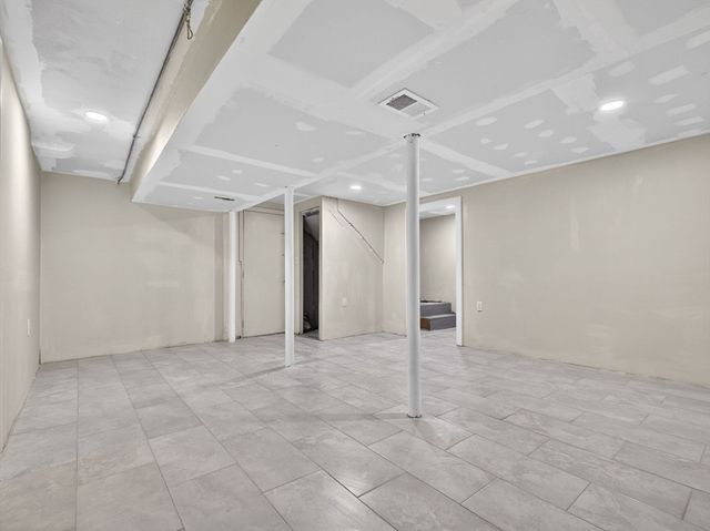 19 Melba Way, Boston, MA 02136