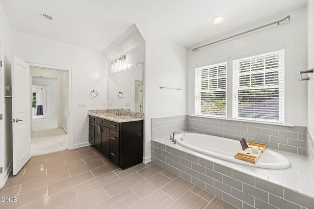 137 Lystra Grant Court, Chapel Hill, NC 27517