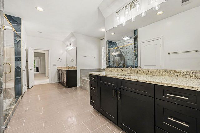 137 Lystra Grant Court, Chapel Hill, NC 27517