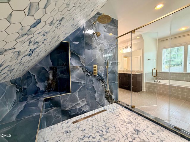137 Lystra Grant Court, Chapel Hill, NC 27517