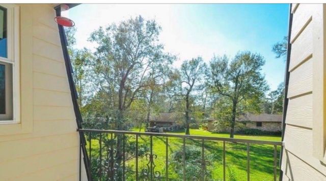 215 County Road 193, Alvin, TX 77511