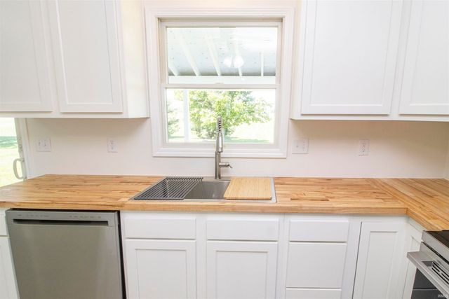 4707 S 980 E Road, Windfall, IN 46076