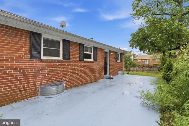6922 EMERSON ST, Hyattsville, MD 20784
