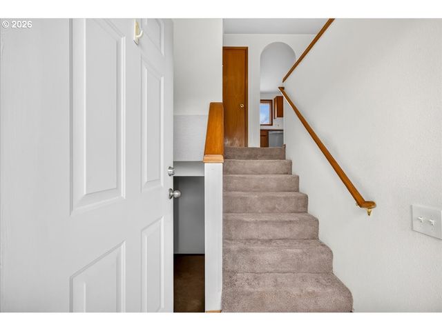 3857 Se 136TH Ave, Portland, OR 97236