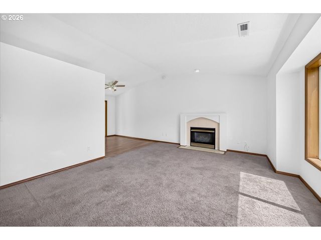 3857 Se 136TH Ave, Portland, OR 97236