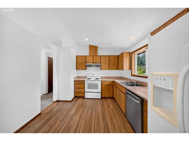 3857 Se 136TH Ave, Portland, OR 97236