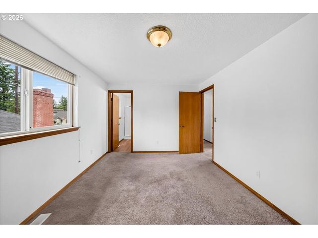 3857 Se 136TH Ave, Portland, OR 97236