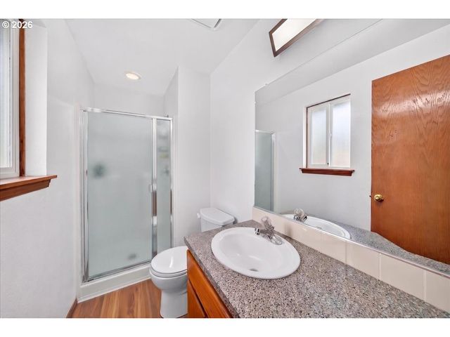 3857 Se 136TH Ave, Portland, OR 97236