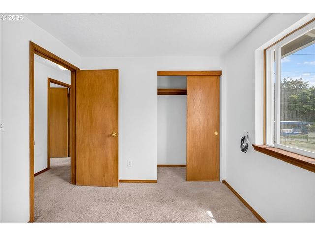 3857 Se 136TH Ave, Portland, OR 97236