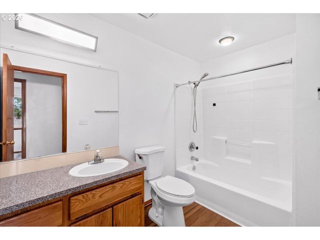 3857 Se 136TH Ave, Portland, OR 97236