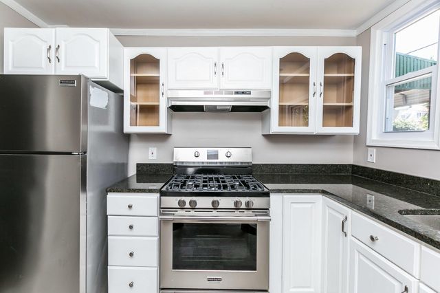 3233 KENTUCKY AVE, Baltimore, MD 21213