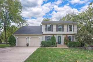 20823 W 45th Terrace, Shawnee, KS 66218