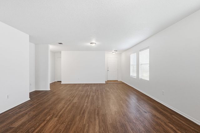 327 Deer Run Drive, Sanger, TX 76266