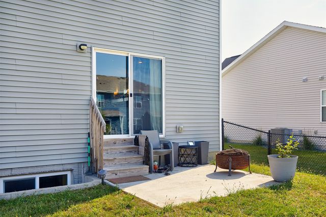 2104 Barry Drive, Adel, IA 50003