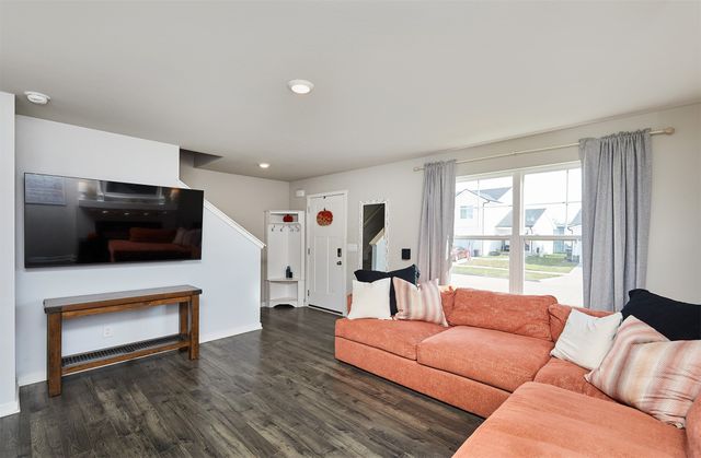 2104 Barry Drive, Adel, IA 50003