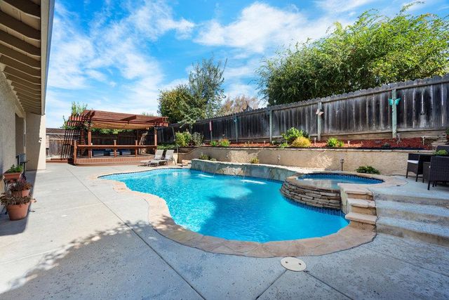 1091 Nez Perce Drive, Hollister, CA 95023