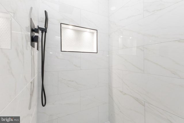 2777 GROVEMORE LN, Vienna, VA 22180