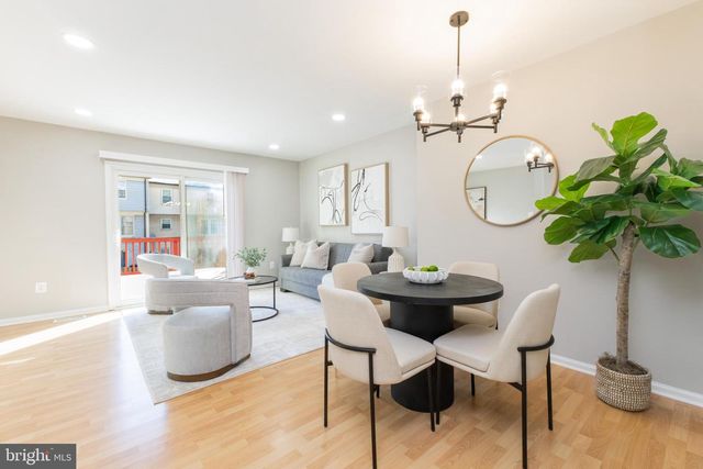 2777 GROVEMORE LN, Vienna, VA 22180