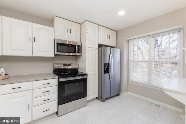 2777 GROVEMORE LN, Vienna, VA 22180