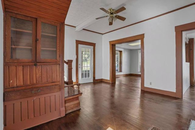 60 Dewey Avenue, Newark, OH 43055